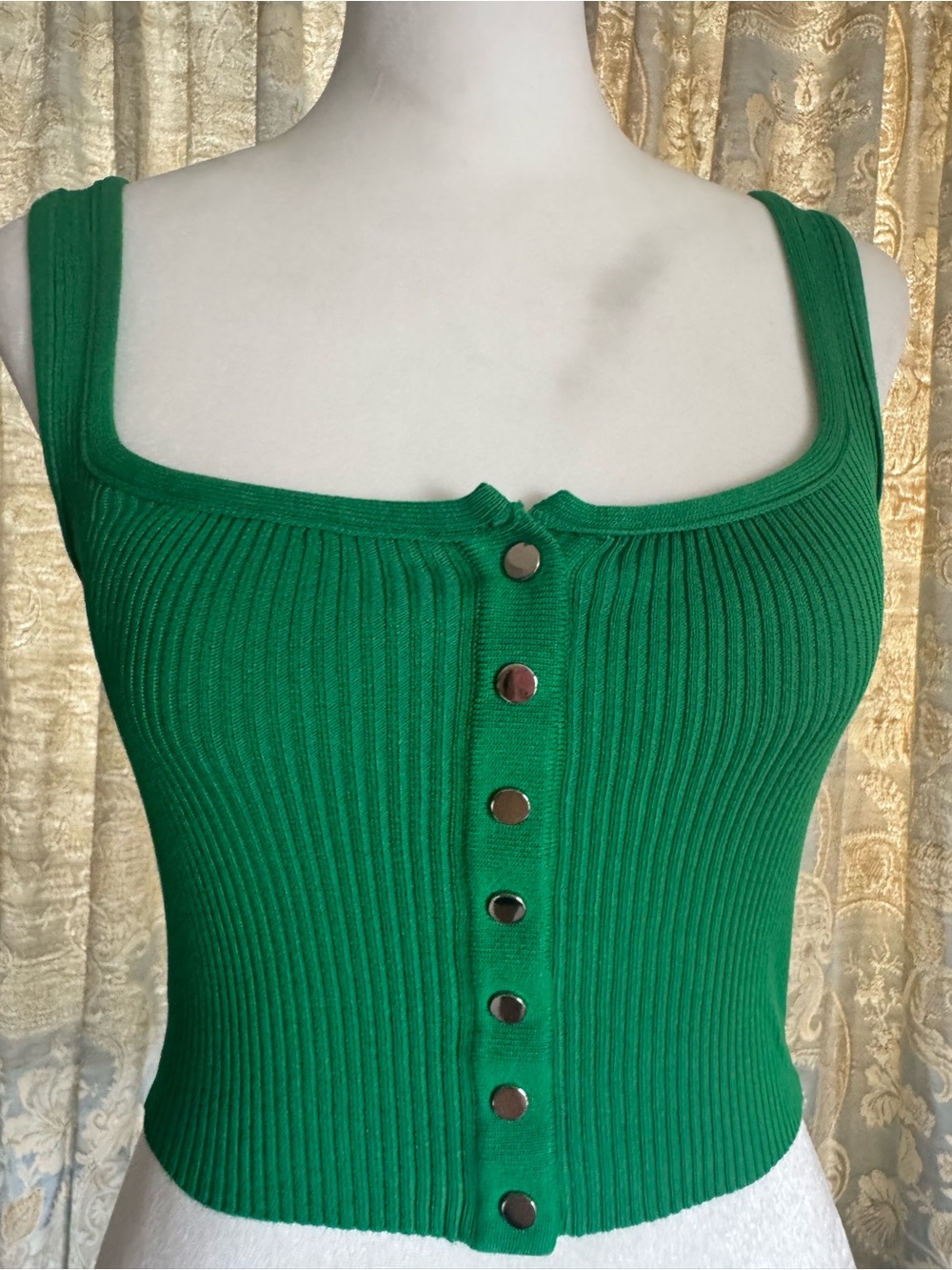 IMMODEL Green Ribbed Button-Front Tank Top - Picture 2 of 7